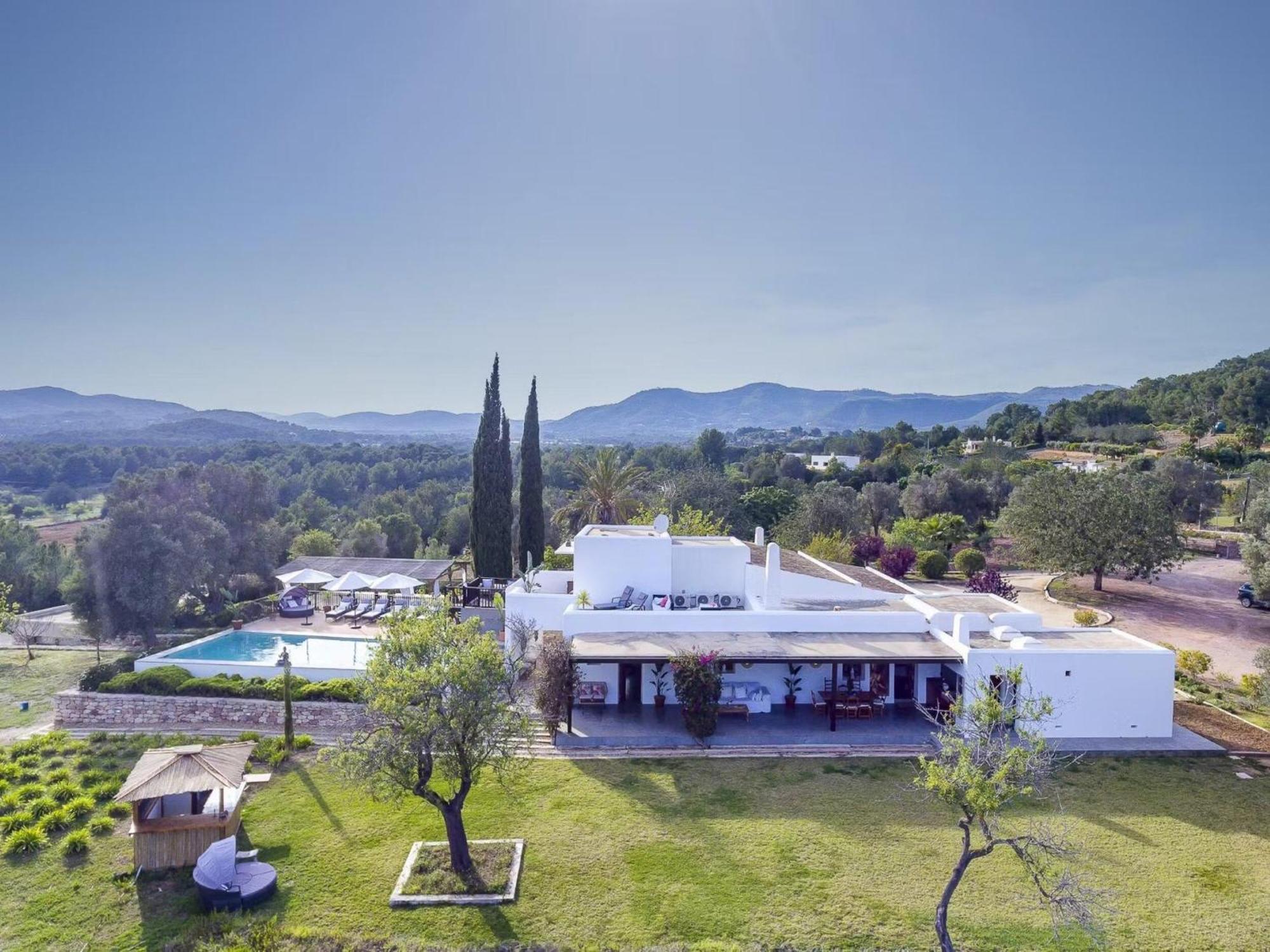 Rural Hideaway In Stcarlos * Sant Carles de Peralta